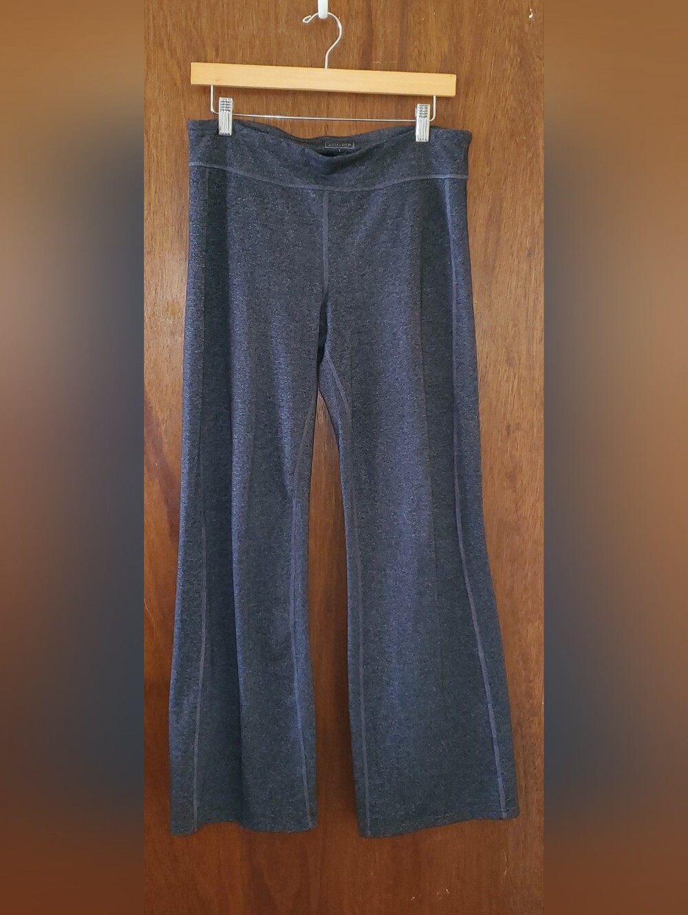 Athleta Kickbooty Wide Leg Flare Yoga Pants Sz Large Dark Gray